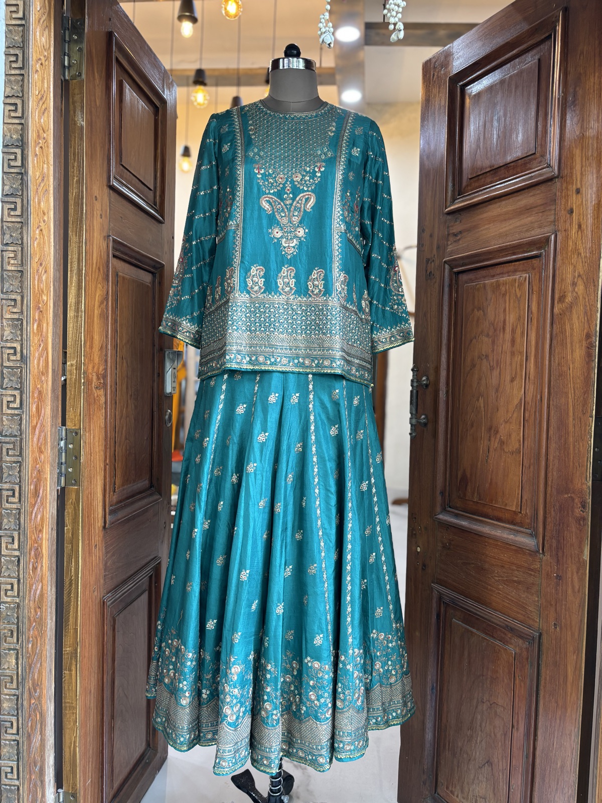 Peacock Teal Zari Kurta Lehenga Set - view 6
