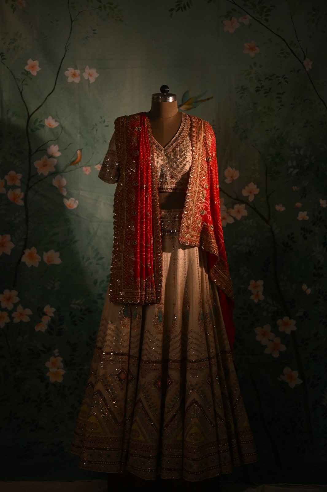 Ivory Geometric Lehenga with Red Embroidered Dupatta - view 7