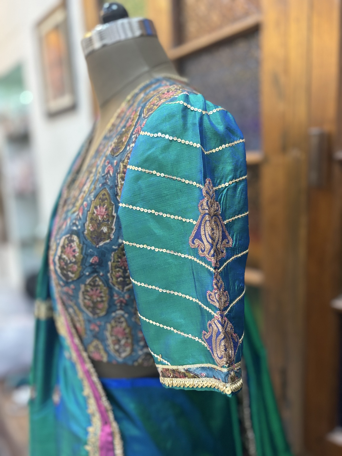 Sea Green Saree with Fuchsia Border - view 3